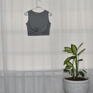 Sleeveless Crop Top With a Cute Knot In The Front